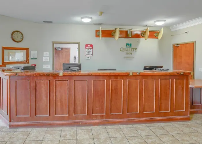 Inn Quality Airport Gulf Shores