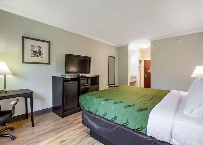 Quality Airport Inn